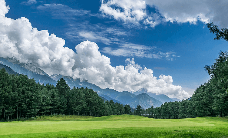 pahalgam-golf-course-img